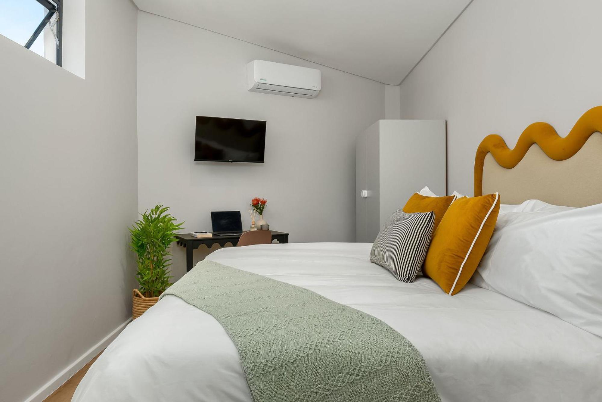 Neighbourgood 1St Crescent Camps Bay Otel Cape Town Oda fotoğraf