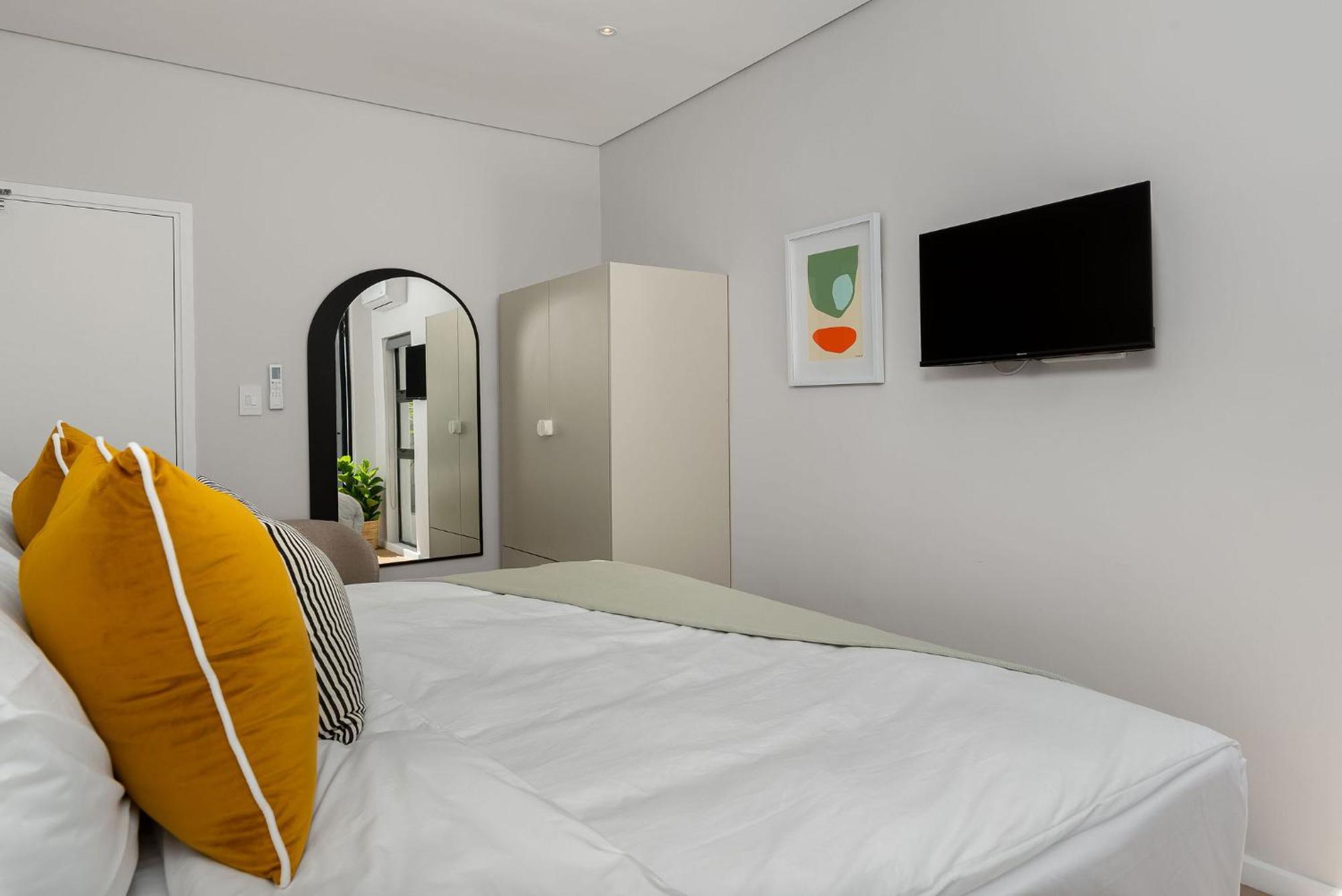 Neighbourgood 1St Crescent Camps Bay Otel Cape Town Oda fotoğraf