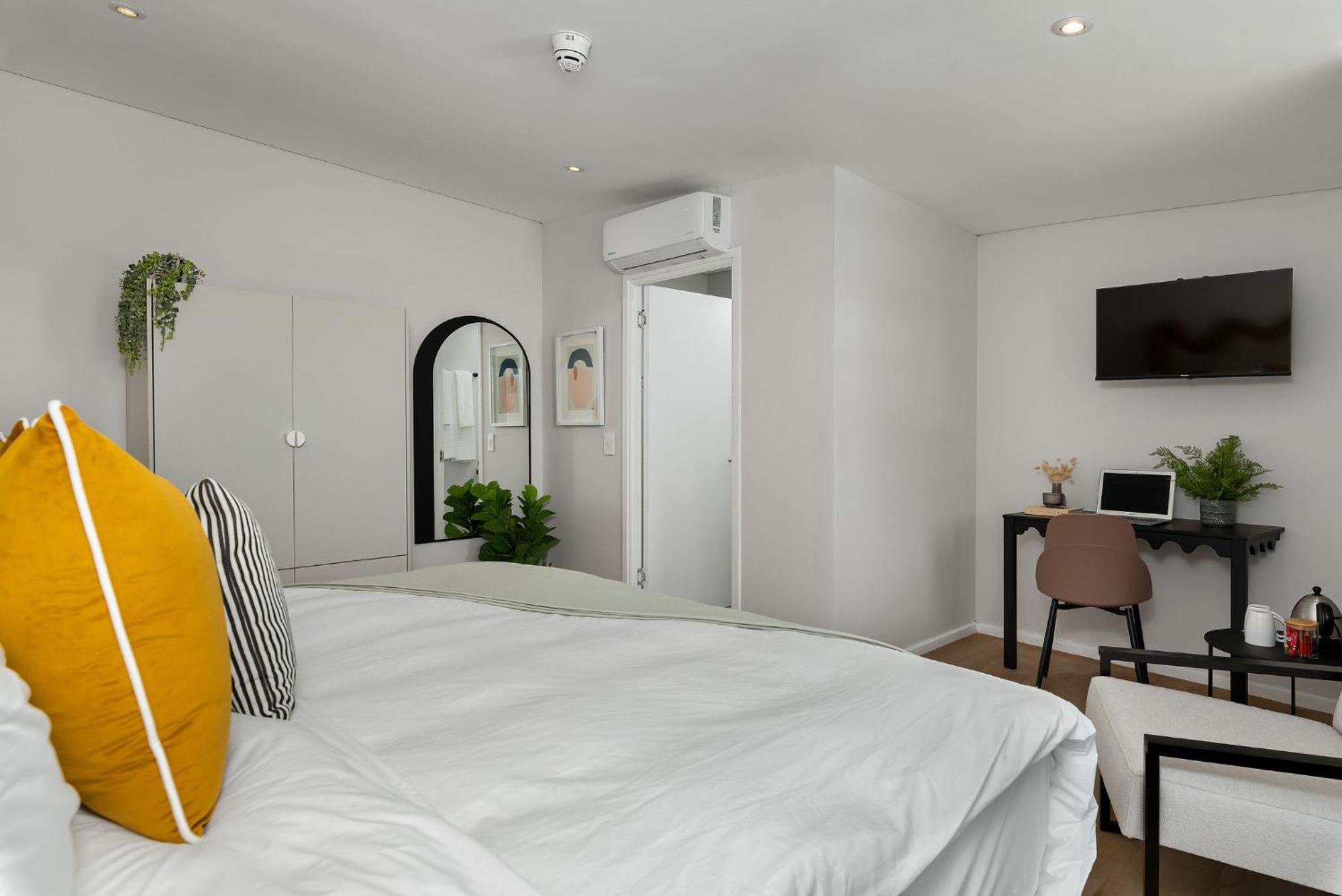 Neighbourgood 1St Crescent Camps Bay Otel Cape Town Oda fotoğraf