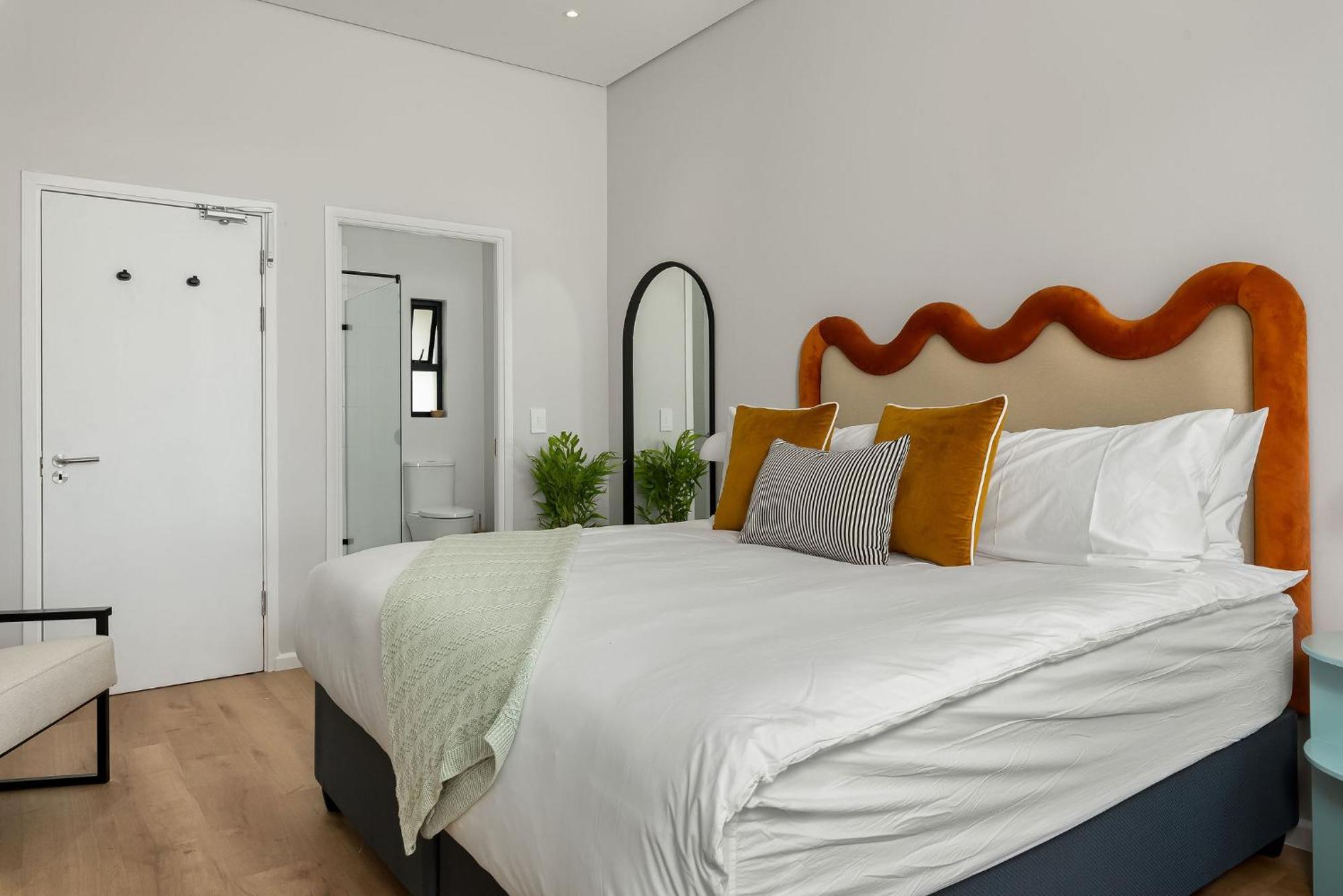Neighbourgood 1St Crescent Camps Bay Otel Cape Town Oda fotoğraf